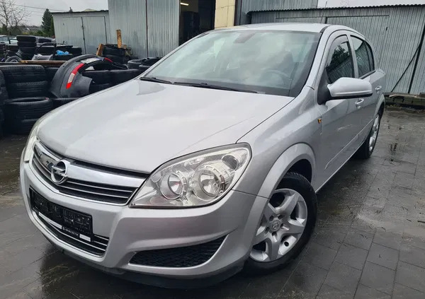 opel Opel Astra cena 13499 przebieg: 190100, rok produkcji 2008 z Grójec